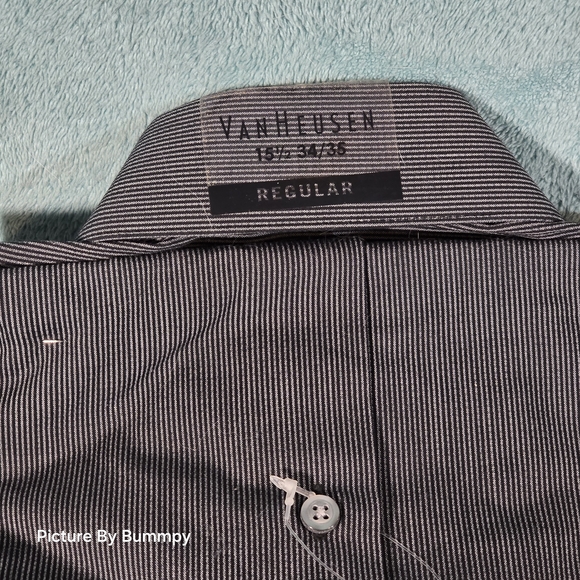 Van Heusen men's regular-fit dress shirt in a gray striped pattern, 15 1/2 34/35 - Picture 7 of 7